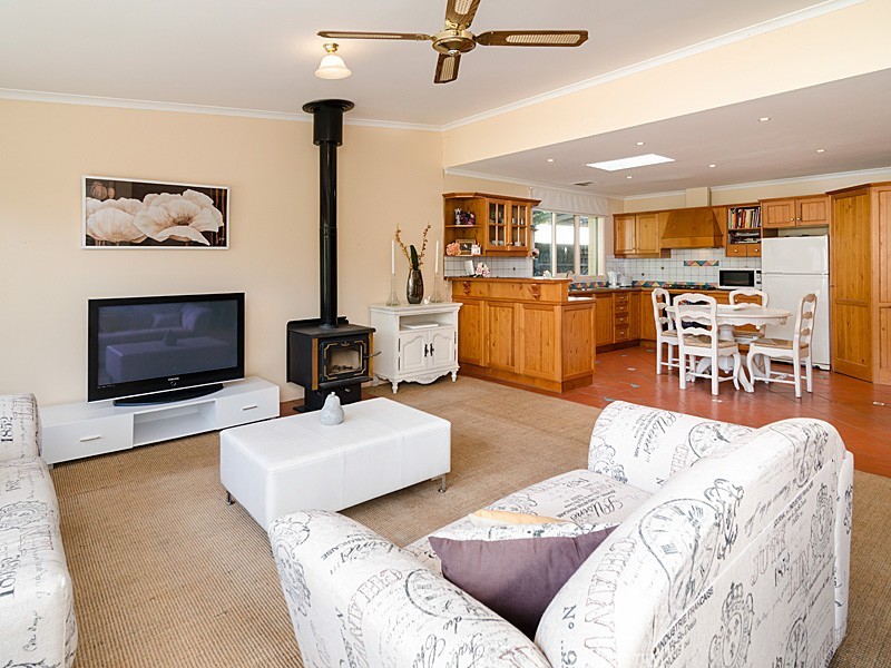 5 Labrina Avenue, Prospect SA 5082