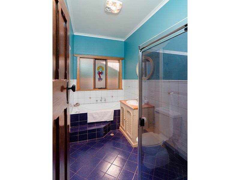 5 Labrina Avenue, Prospect SA 5082