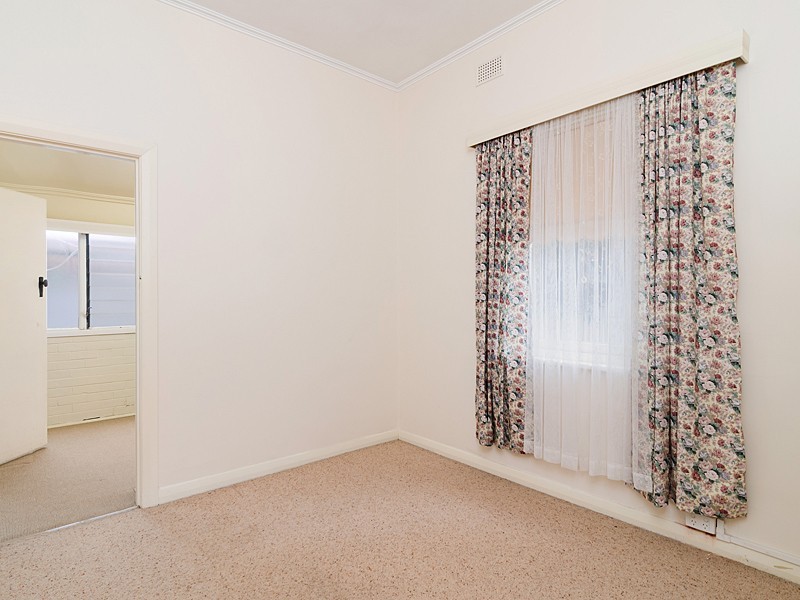 2 Truro Avenue, Kingswood SA 5062