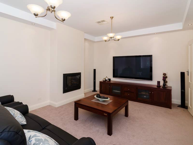 4 Crystal Court, Mount Barker SA 5251