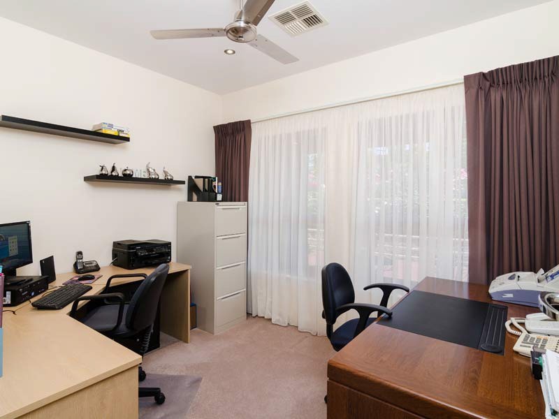 4 Crystal Court, Mount Barker SA 5251