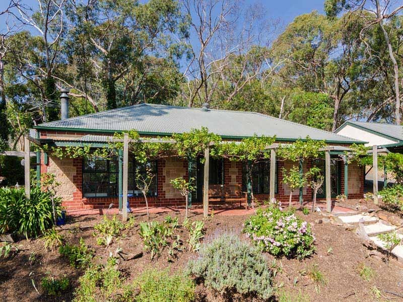 8 Hillview Street, Crafers West SA 5152