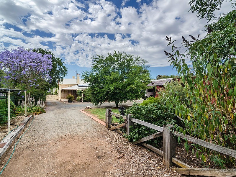 25 North Parade, Strathalbyn SA 5255