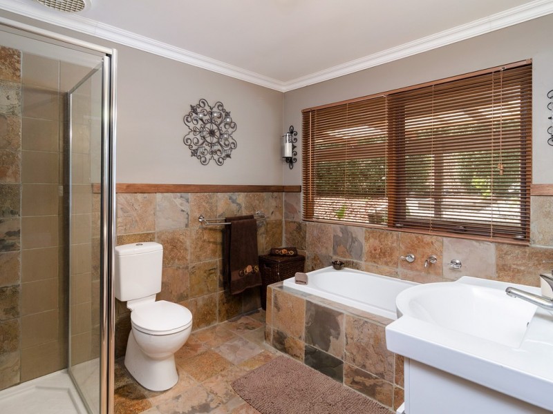 26 Cummins Drive, Summertown SA 5141