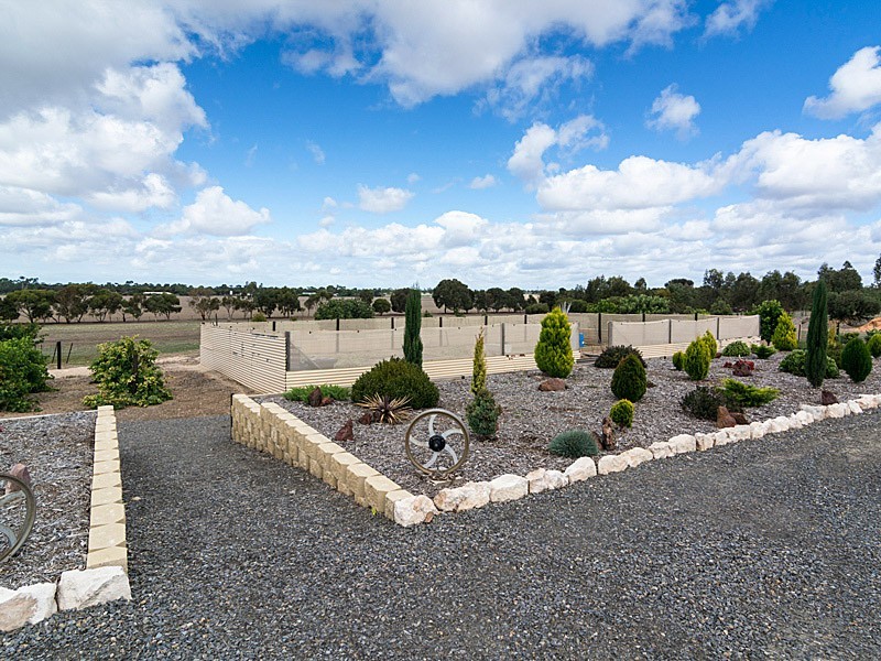 69 Trainers Way, Strathalbyn SA 5255
