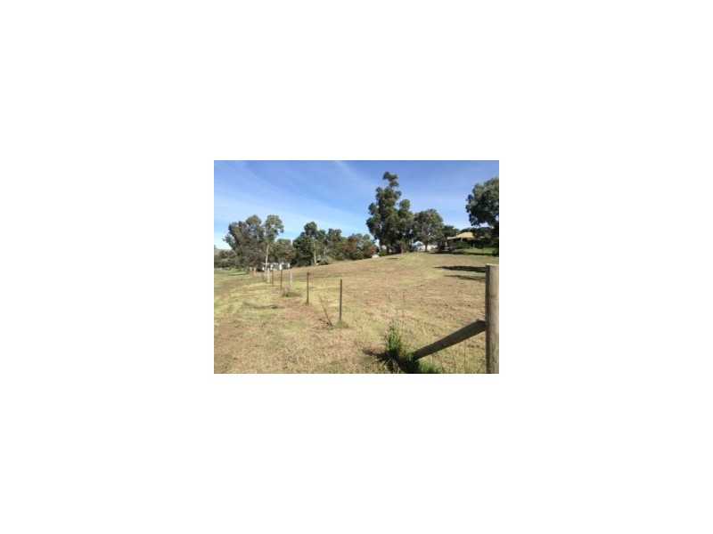 9 Church Road, Harrogate SA 5244