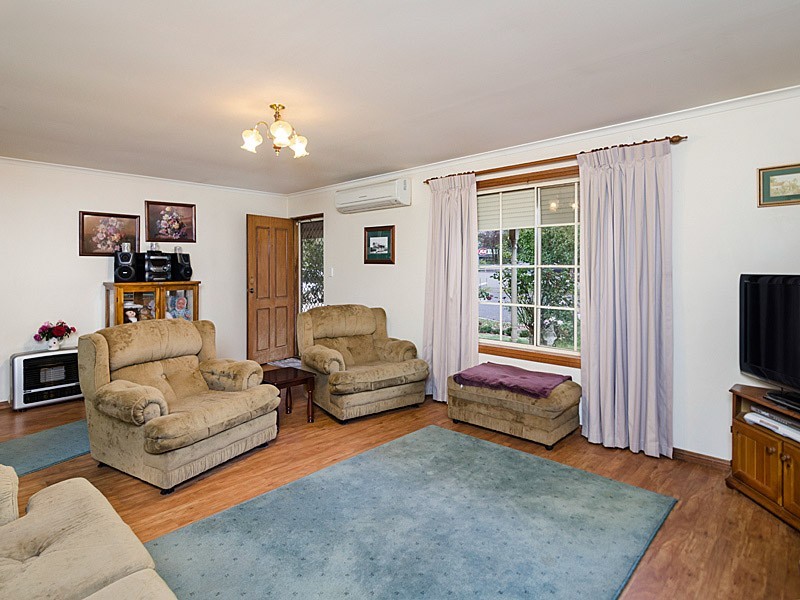 4 Ware Close, Mount Barker SA 5251