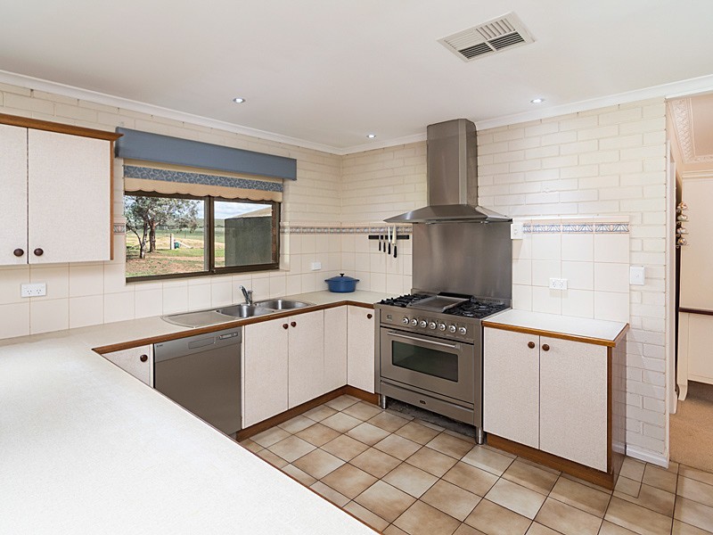 2 Steele Road, Callington SA 5254