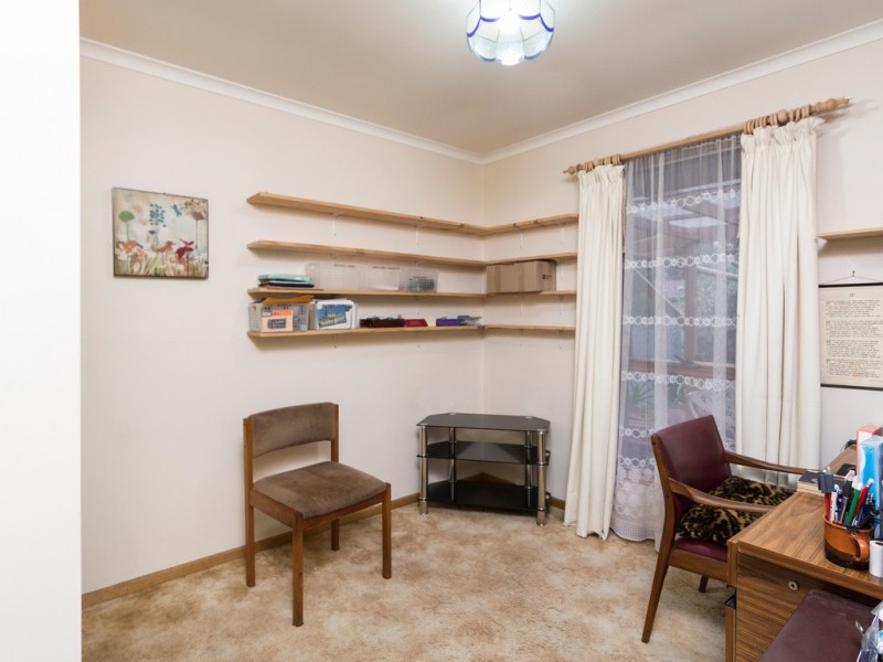 10 Lewis Avenue, Mount Barker SA 5251