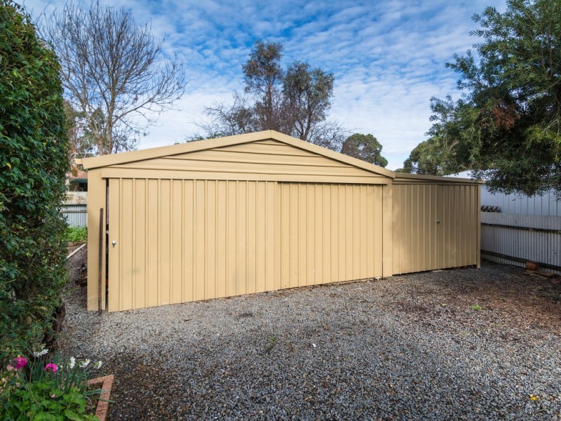 10 Lewis Avenue, Mount Barker SA 5251