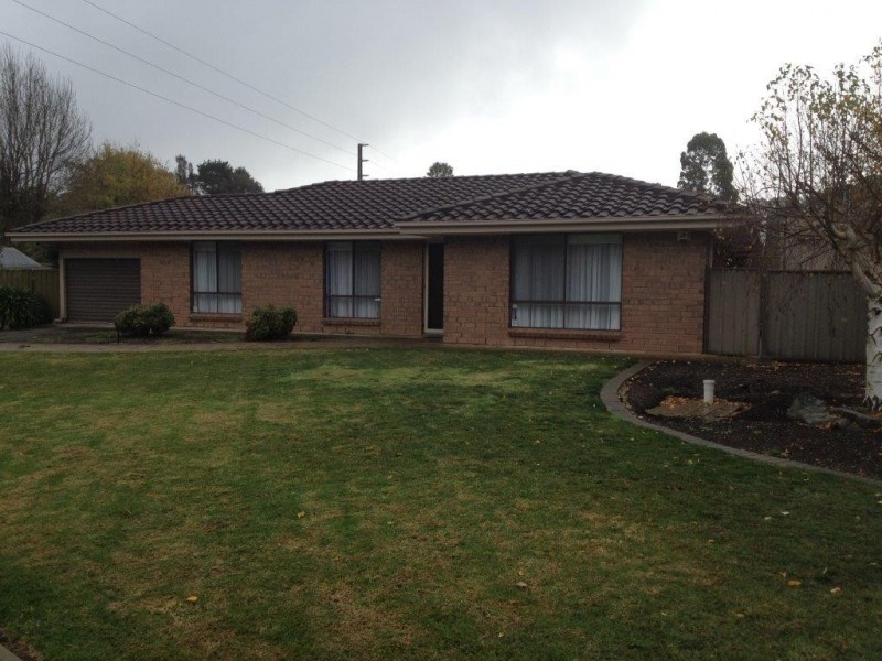 9 Memorial Drive, Mount Barker SA 5251