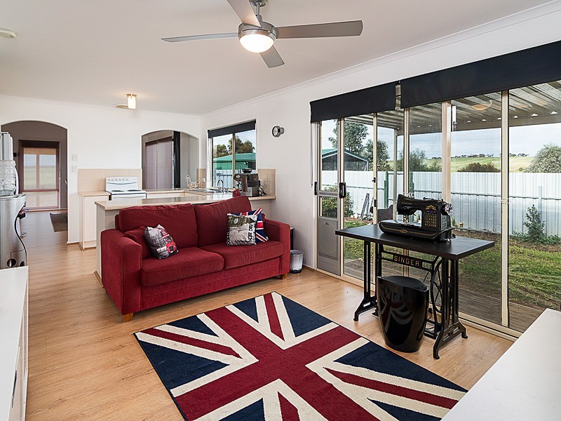 22 Zadow Road, Caloote SA 5254