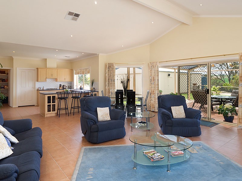 165 Burnbank Way, Mount Barker SA 5251