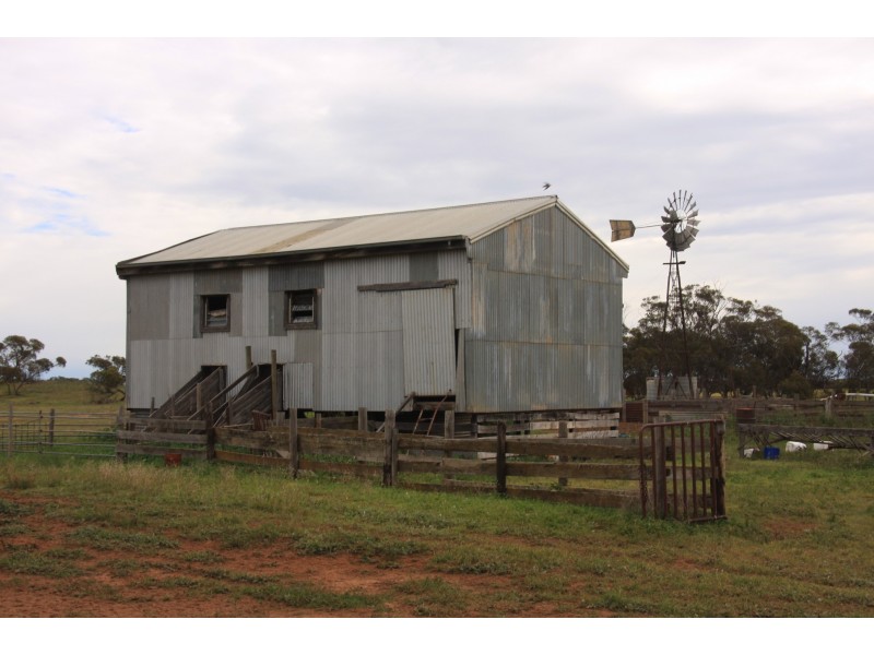 1585 Sandalwood Road, Marama SA 5307