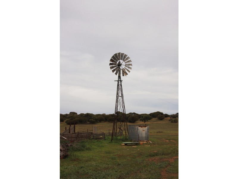 1585 Sandalwood Road, Marama SA 5307