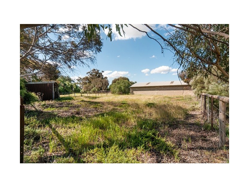 404 Glen Roy Road, Mount Pleasant SA 5235