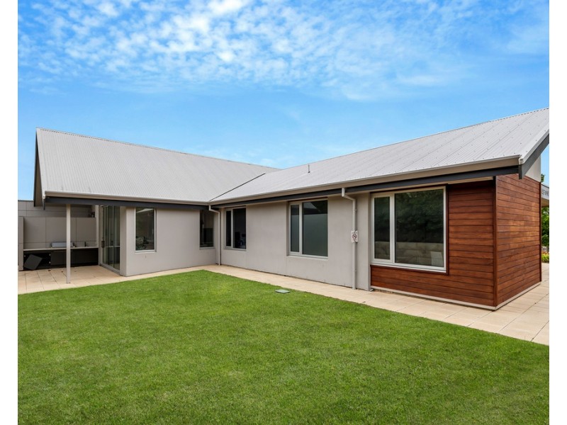 12 Lucerne Crescent, Mount Barker SA 5251