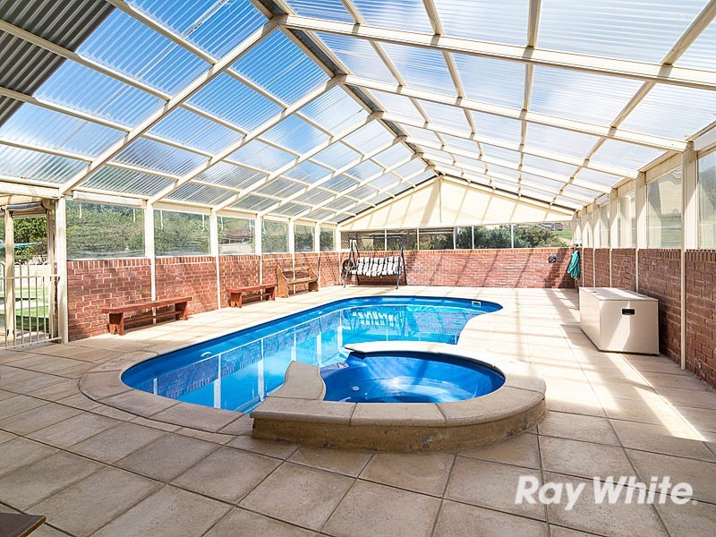 33 Waterford Avenue, Mount Barker SA 5251