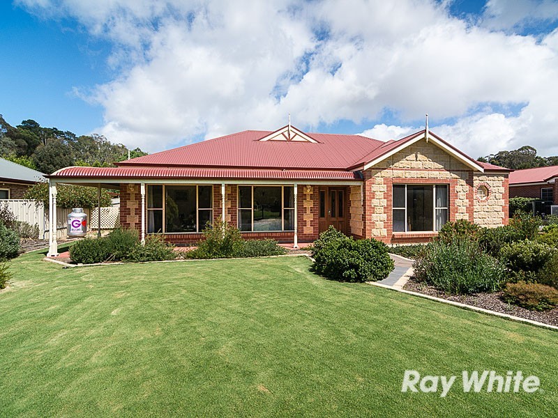 33 Waterford Avenue, Mount Barker SA 5251