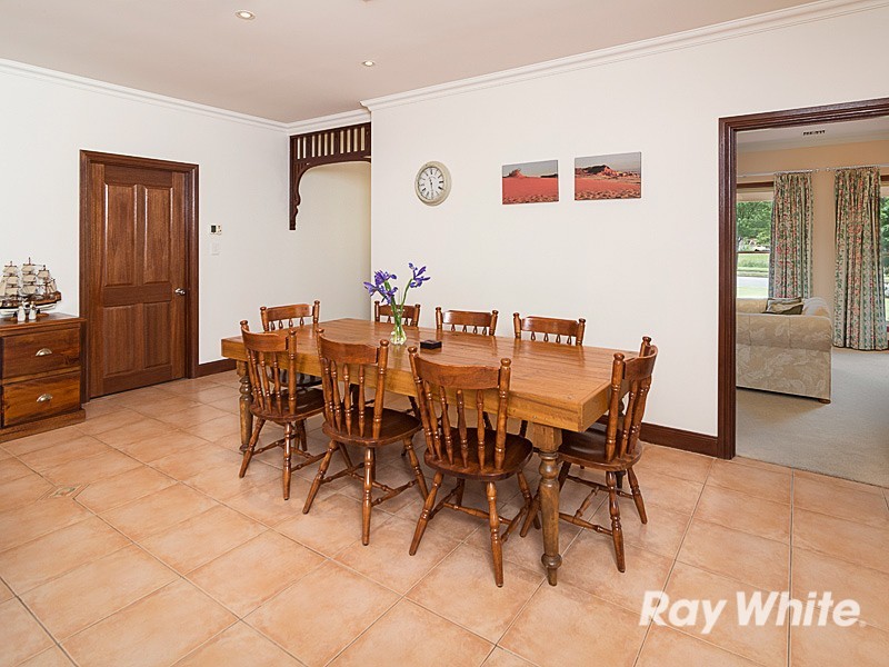 33 Waterford Avenue, Mount Barker SA 5251