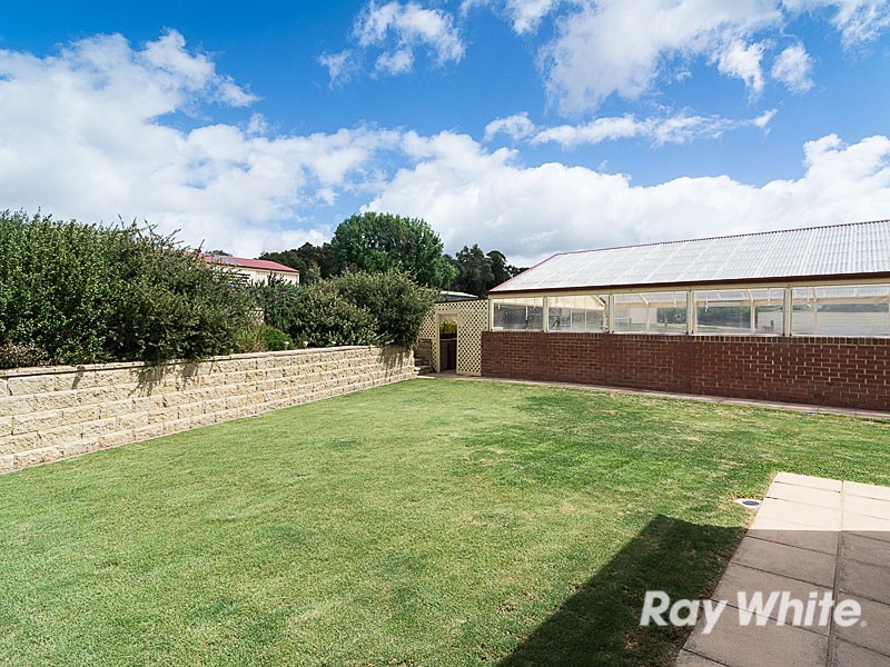 33 Waterford Avenue, Mount Barker SA 5251