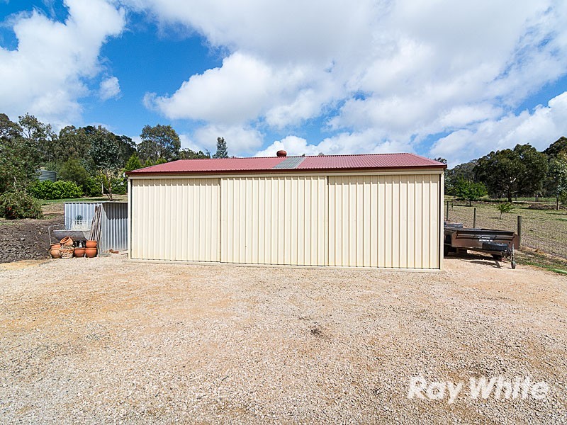 33 Waterford Avenue, Mount Barker SA 5251