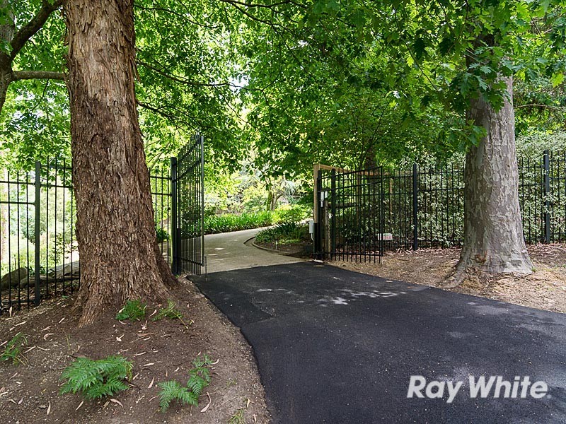 22 Rostrevor Road, Crafers West SA 5152