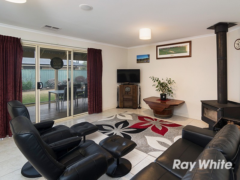 34 Strathmont Drive, Strathalbyn SA 5255