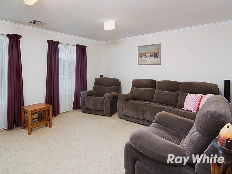 34 Strathmont Drive, Strathalbyn SA 5255