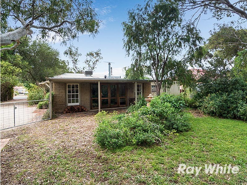 15 Manse Road, Strathalbyn SA 5255