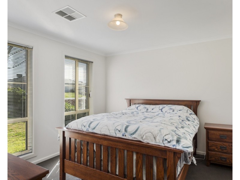 8 Penny Street, Mount Barker SA 5251