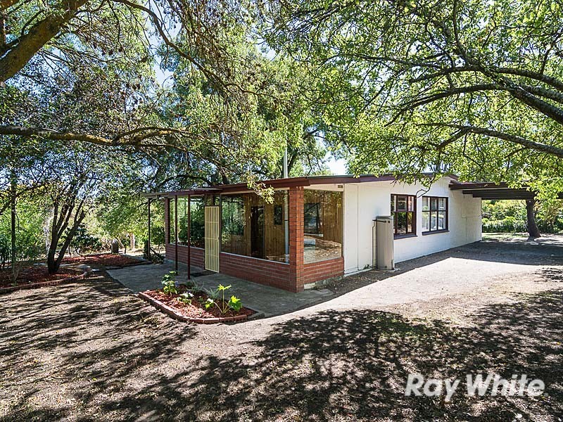 10 Railway Avenue, Bridgewater SA 5155