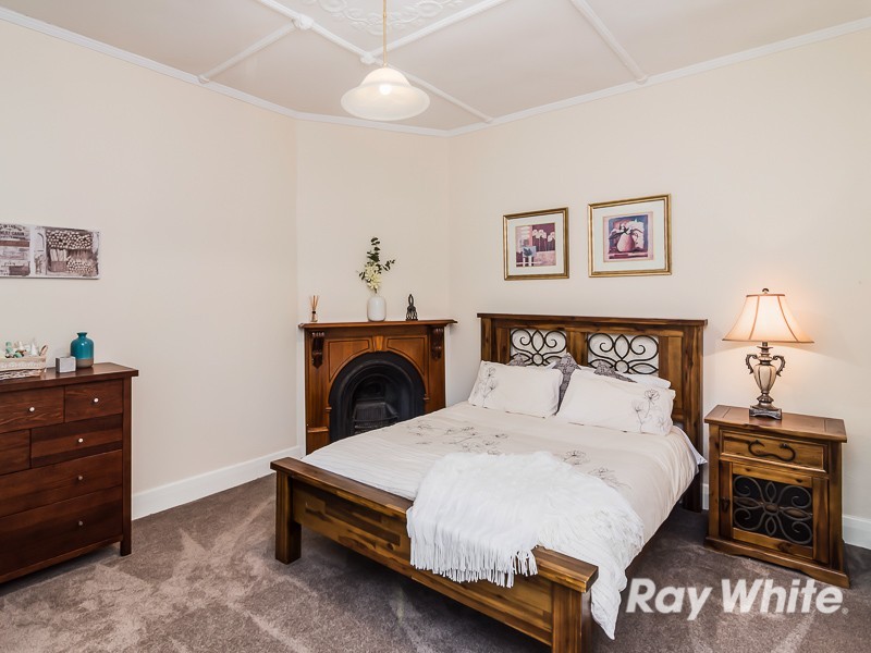 5 Hutchinson Street, Mount Barker SA 5251