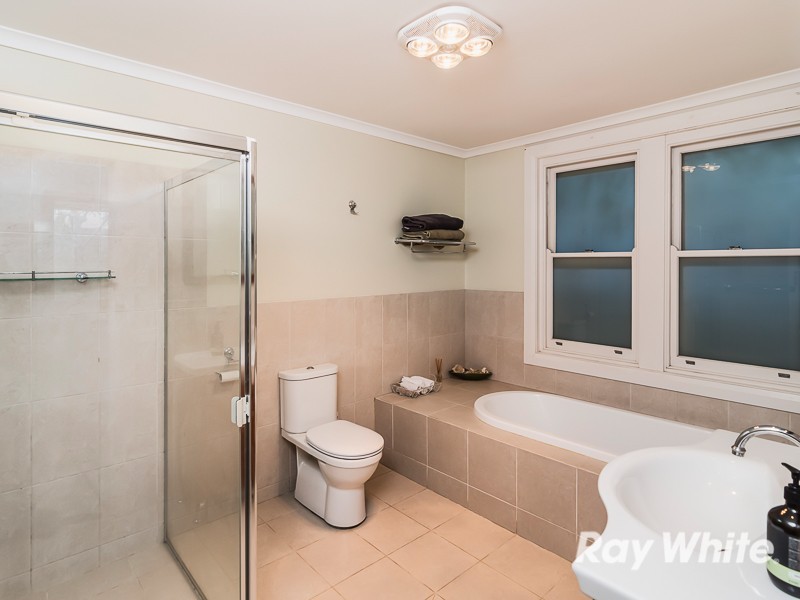 5 Hutchinson Street, Mount Barker SA 5251