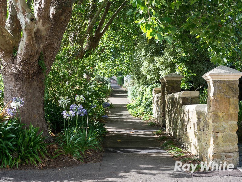 5 Hutchinson Street, Mount Barker SA 5251