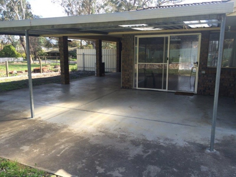 6 Bernhardt Crescent, Hahndorf SA 5245