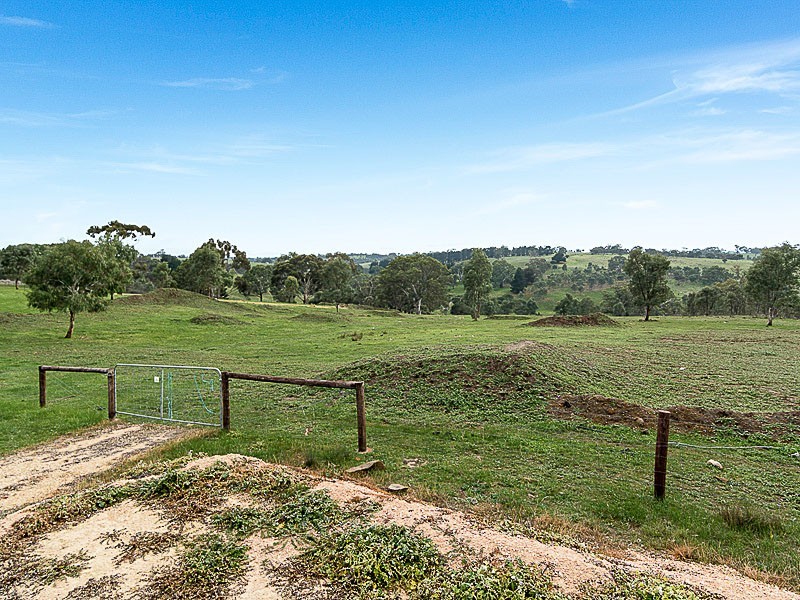 335 Archer Hill Road, Wistow SA 5251