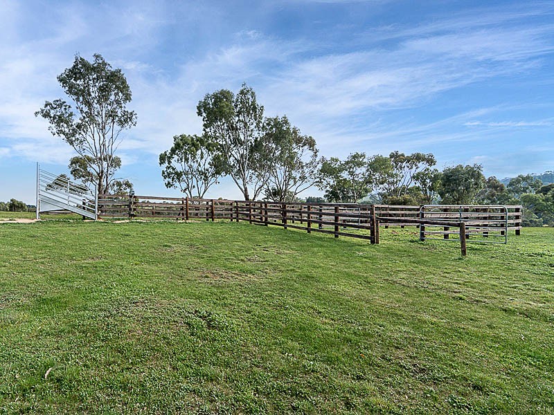 335 Archer Hill Road, Wistow SA 5251