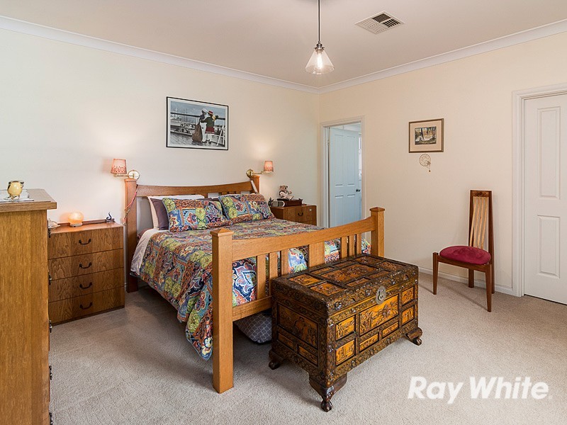 35 Waterford Avenue, Mount Barker SA 5251