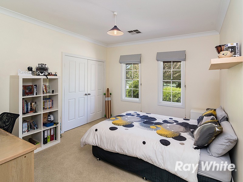 35 Waterford Avenue, Mount Barker SA 5251