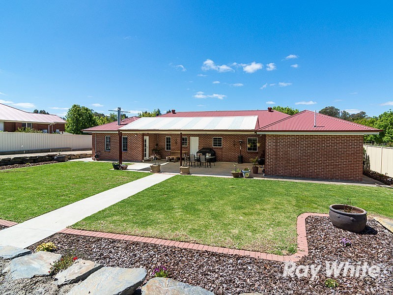 35 Waterford Avenue, Mount Barker SA 5251