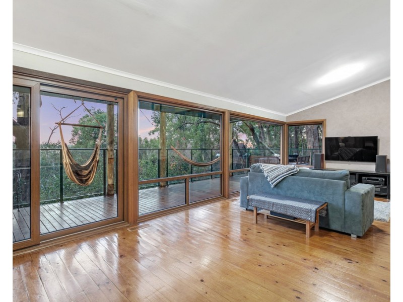 16 Elmstead Drive, Upper Sturt SA 5156