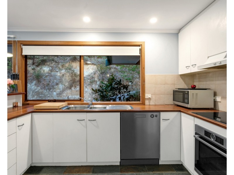 16 Elmstead Drive, Upper Sturt SA 5156