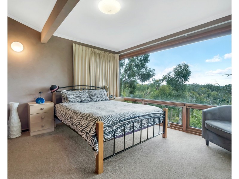 16 Elmstead Drive, Upper Sturt SA 5156