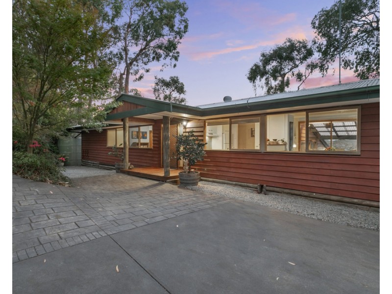 16 Elmstead Drive, Upper Sturt SA 5156