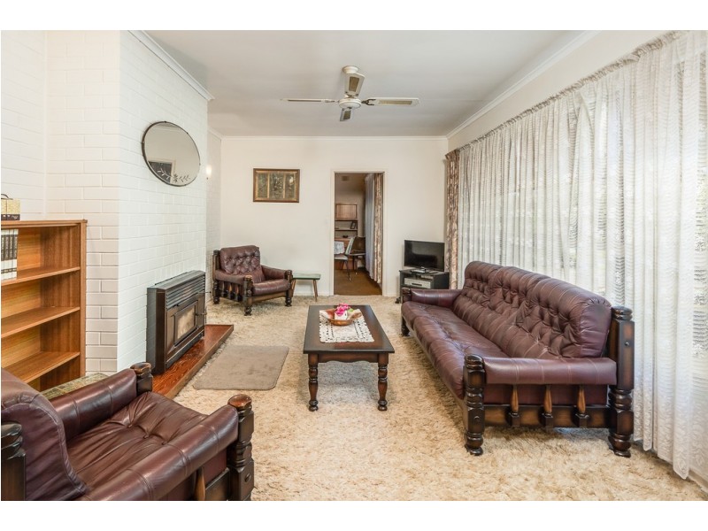 13 Tregarthen Road, Summertown SA 5141