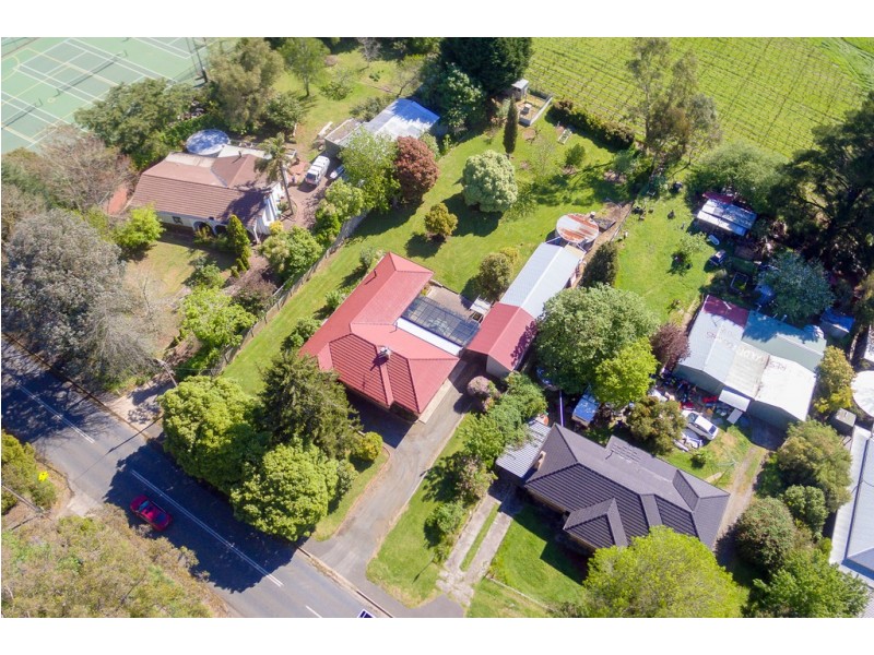 13 Tregarthen Road, Summertown SA 5141