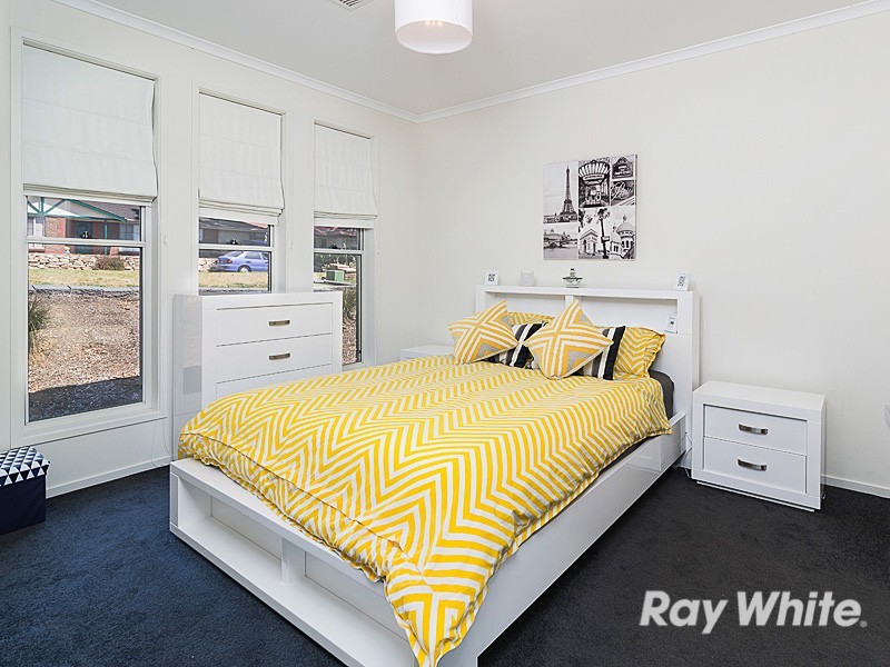 13 Barker Road, Mount Barker SA 5251