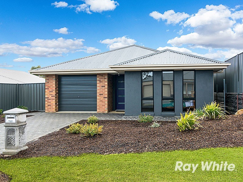 32 Carlson Street, Mount Barker SA 5251