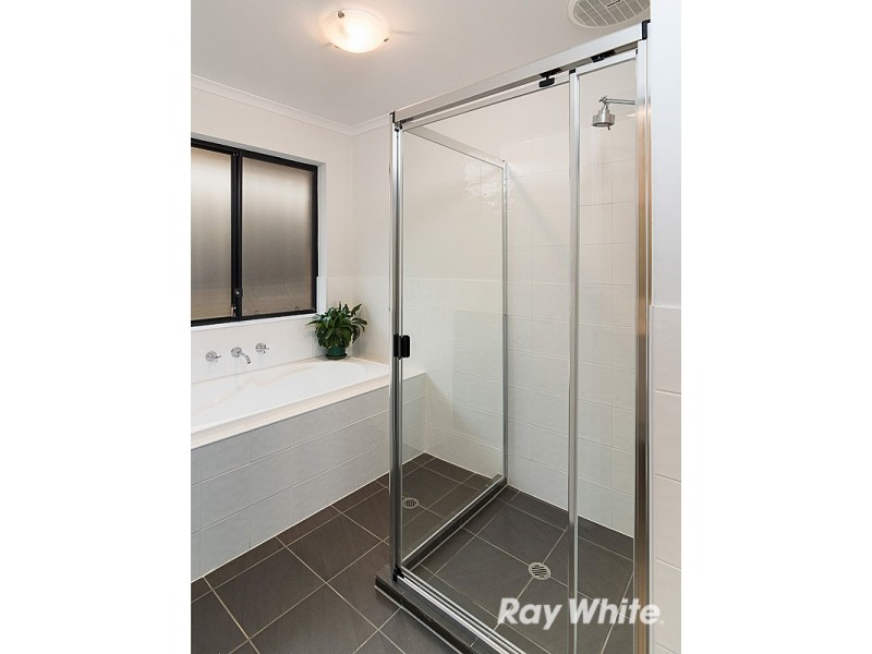 32 Carlson Street, Mount Barker SA 5251